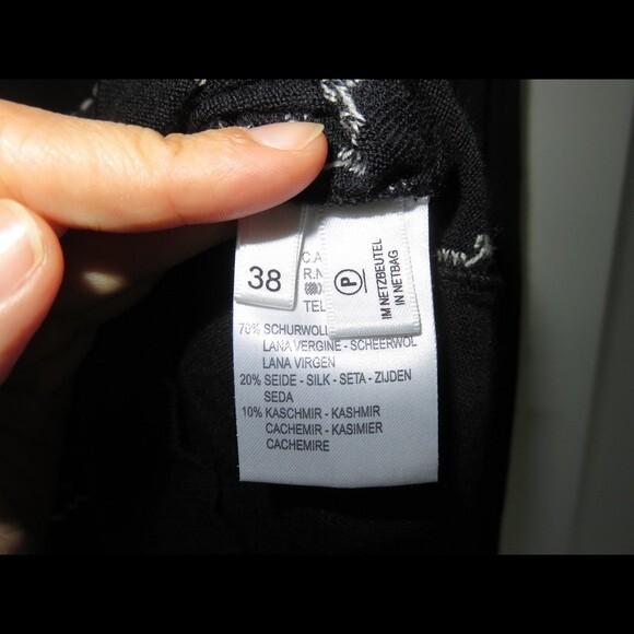 Escada Wool Cardigan Sweater Black and White Argyle Button Front V-Neck 38 - Picture 8 of 9